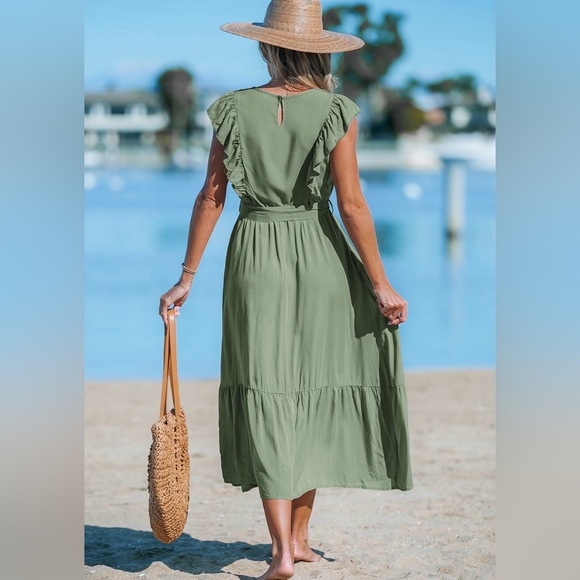 Cupshe Sage Ruffle Sleeve Keyhole Midi Dress - Picture 2 of 6